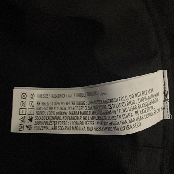 Blue and White Paisley Hat - Picture 3 of 3